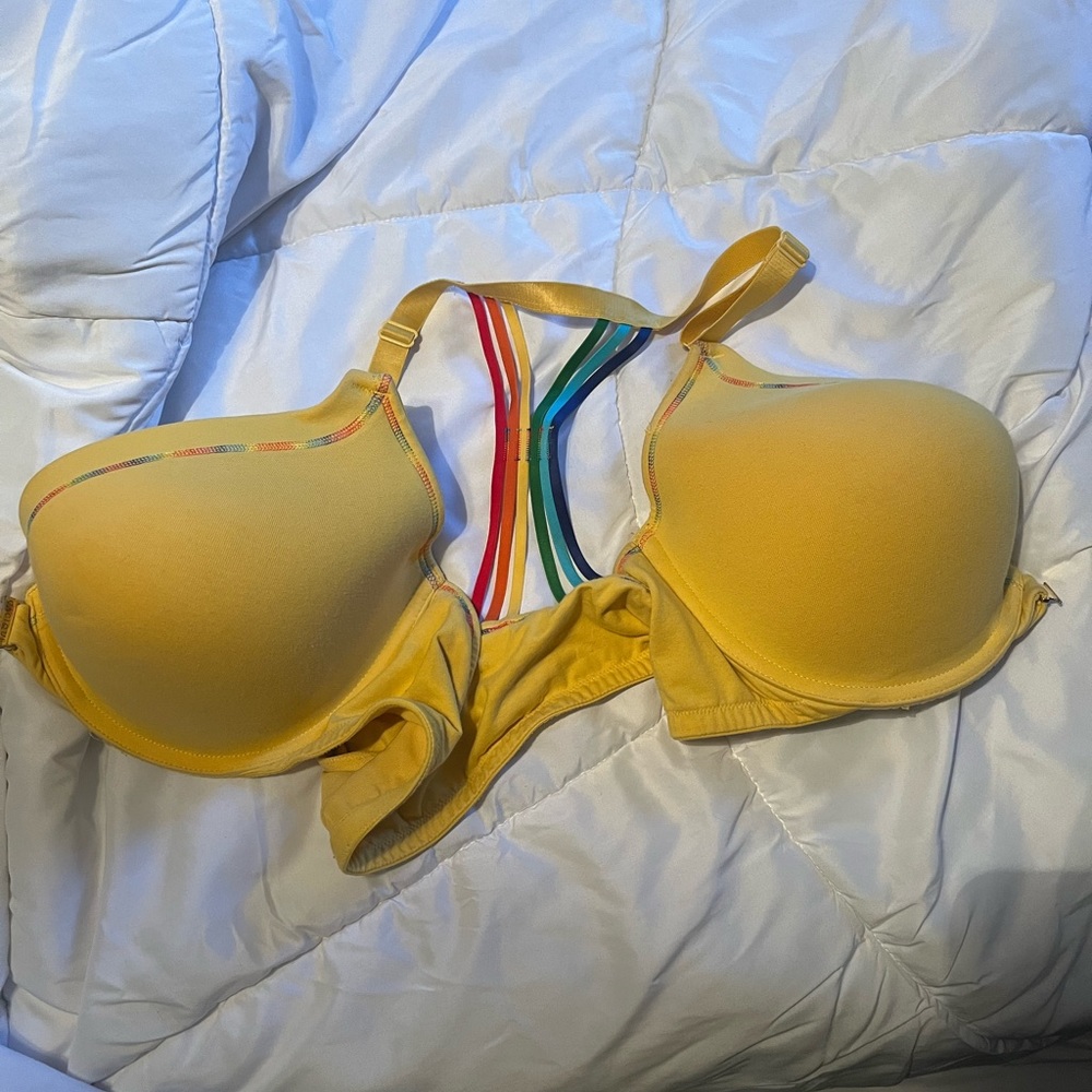 Cacique Front Clasp Yellow Bra Racerback 48C